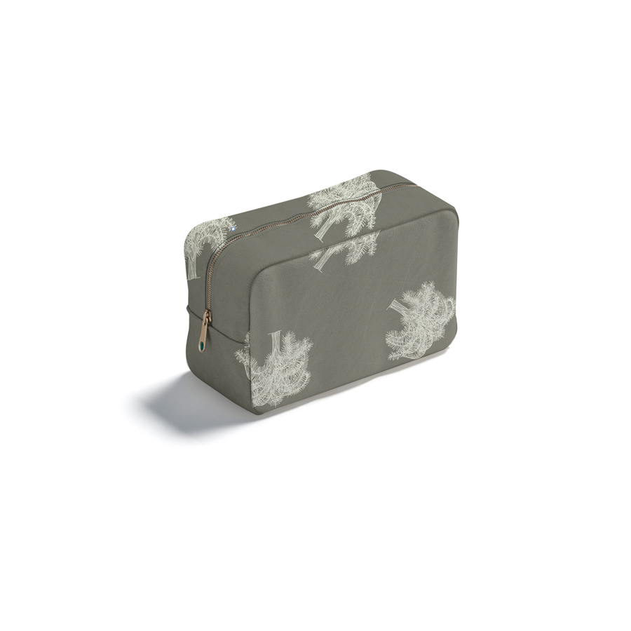 EA Doum Palm in Iron and Chalk small tote © 2026 Nanjala Design for UndaMeta